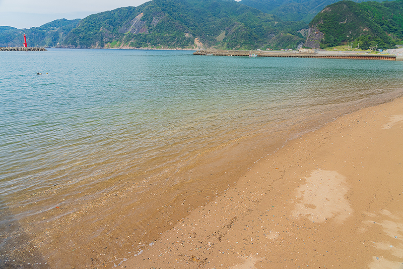 宇久須の海水浴場